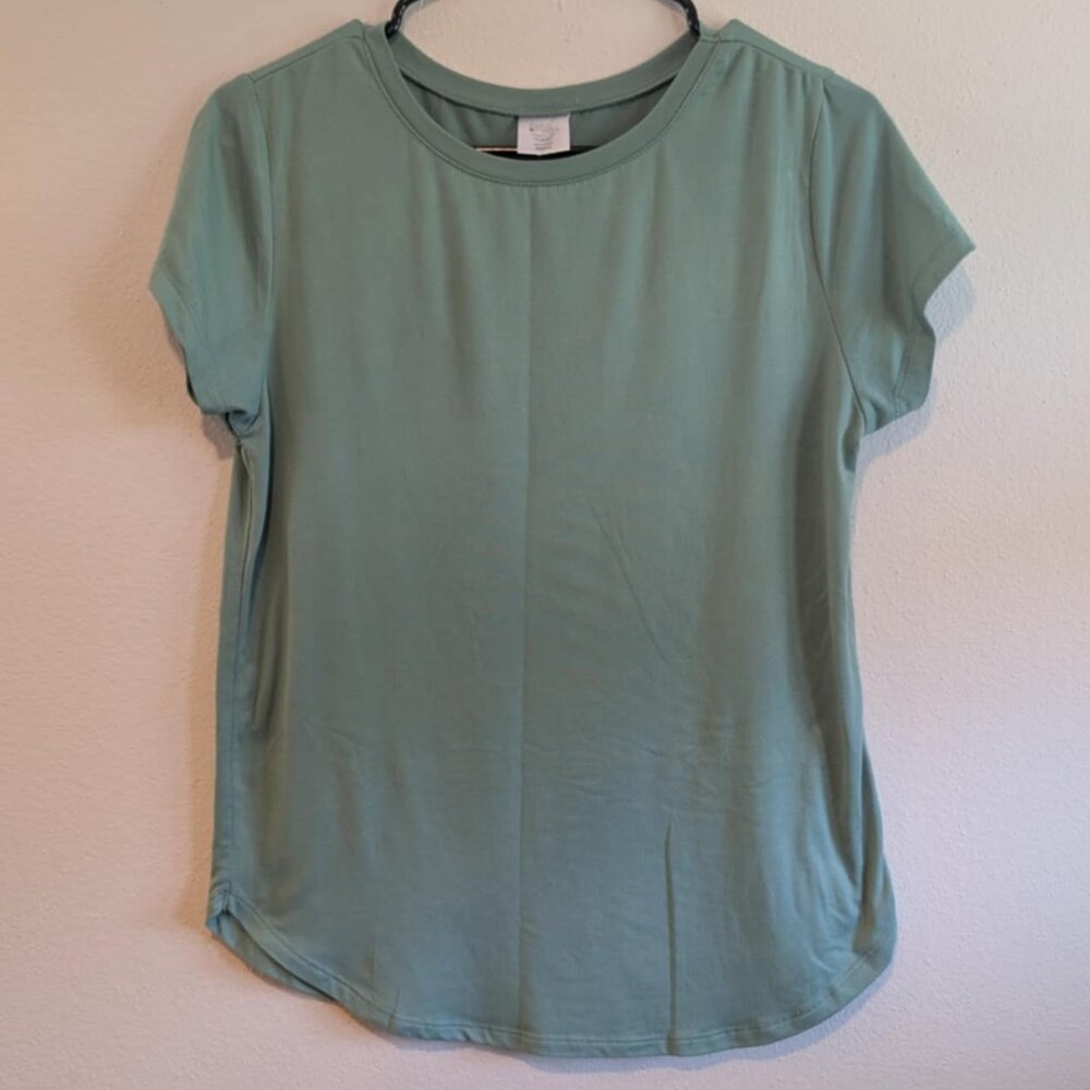 *10/$25* Women's hello mello Green Dream Tee - Size Small